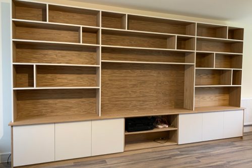 Oak media unit